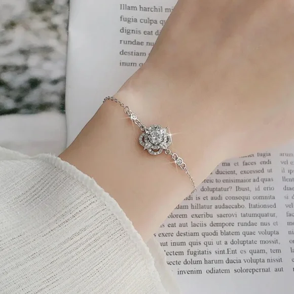 Certified 0.5ct Moissanite Diamond Four Leaf Clover Bracelet